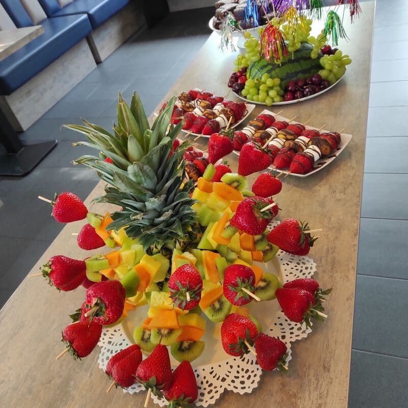 Dekorative Obstplatte für ein Catering